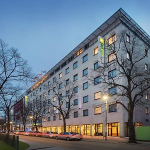 Holiday Inn Express Berlin City Centre, An Ihg Hotel